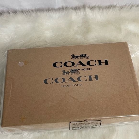 NWT Coach Boxed 3 in 1 Wallet Gift Set bold red - Picture 9 of 10